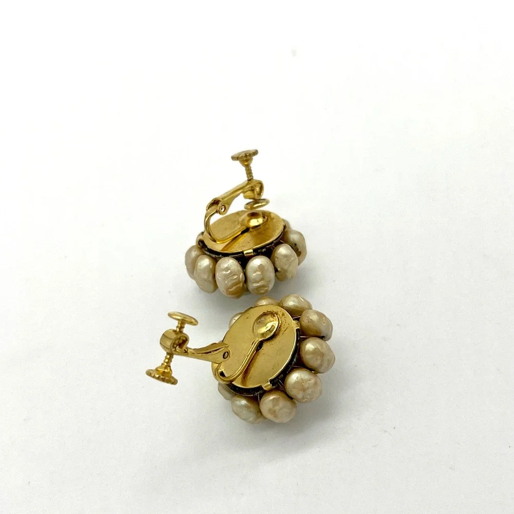 Vintage Faux Pearl Cluster Earrings Gold‎ Tone Clip On